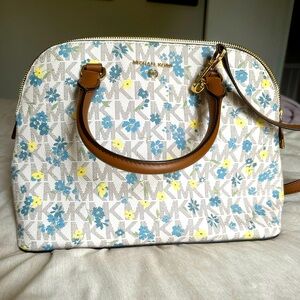 Michael Kors Cindy Floral Bag
